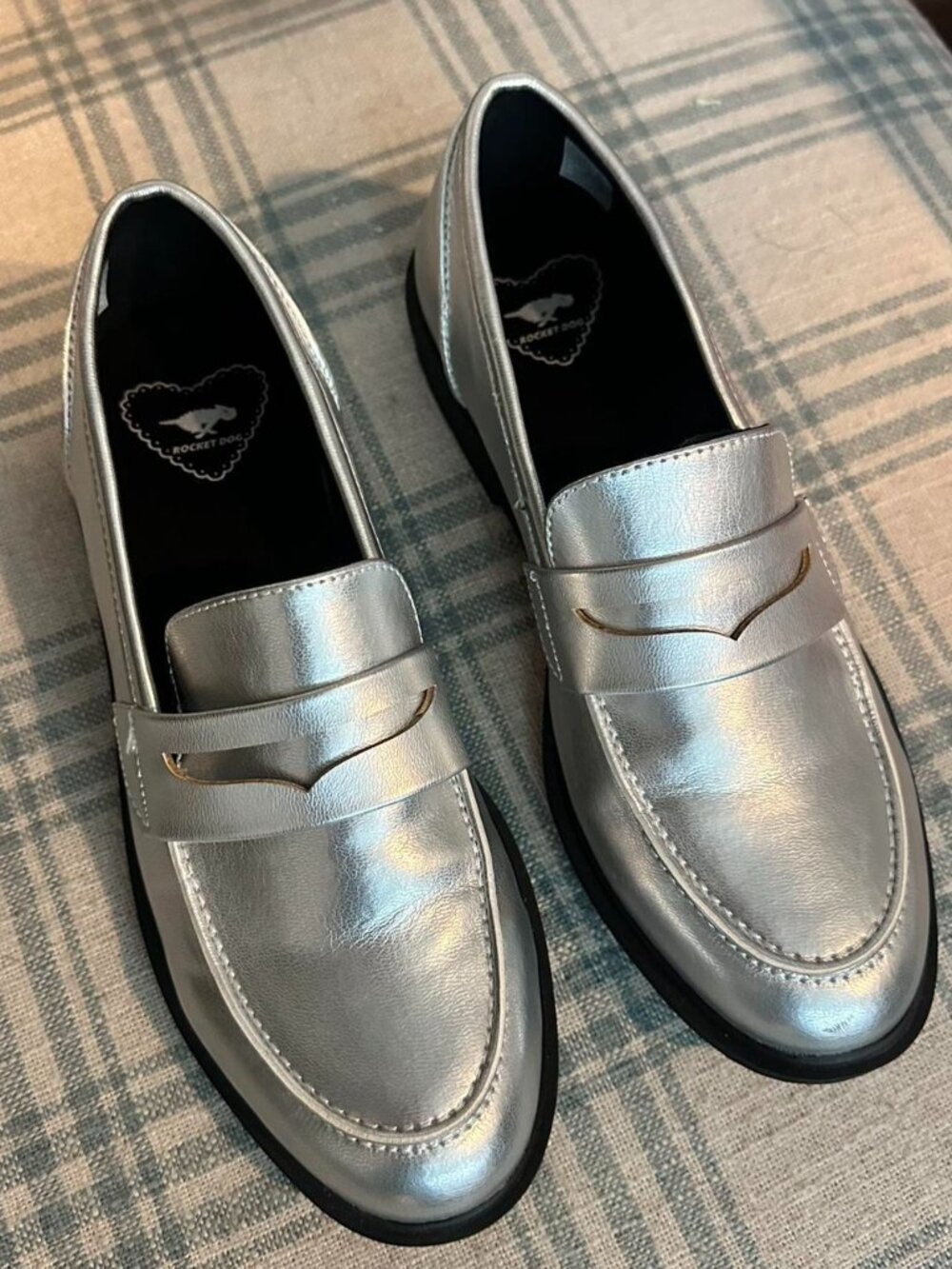 Rocket Dog Women's Silver Loafers